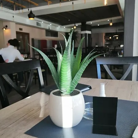 Husky Milmari アパート