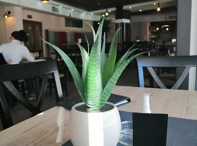 Husky Milmari 아파트