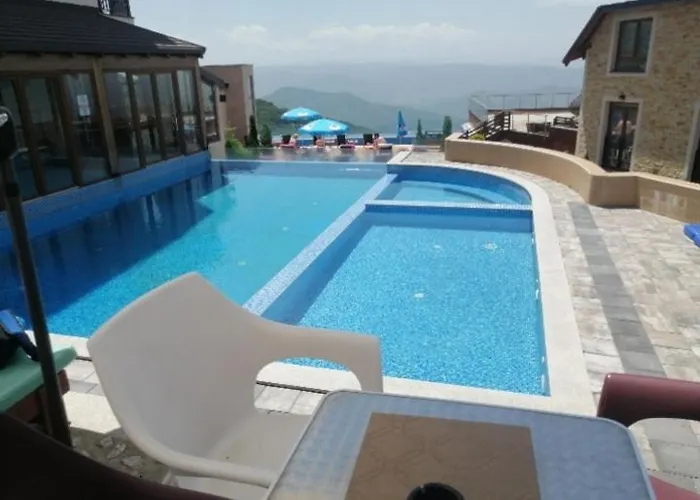 Husky Milmari 아파트 카파오닉